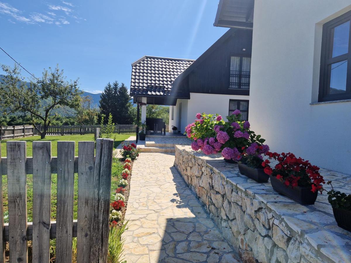 Plitvice Apis Villa Korenica Dış mekan fotoğraf